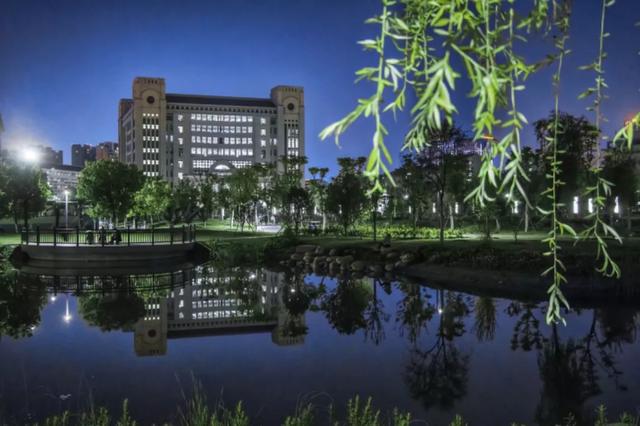 安徽历史最悠久大学之一:坐拥合肥市中心,办学用地八千亩,获国家部委